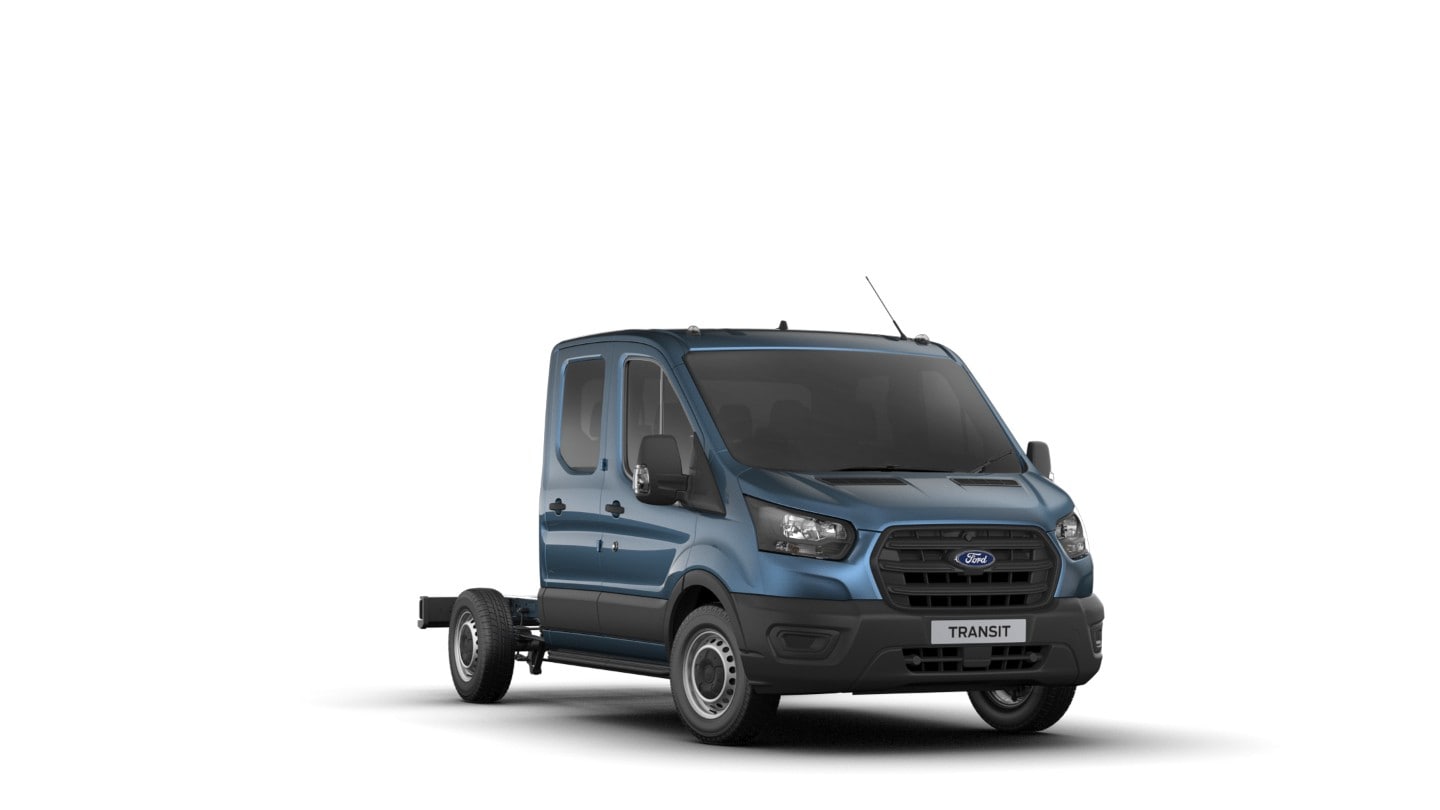 Pohled na Ford Transit podvozek 500 ze strany