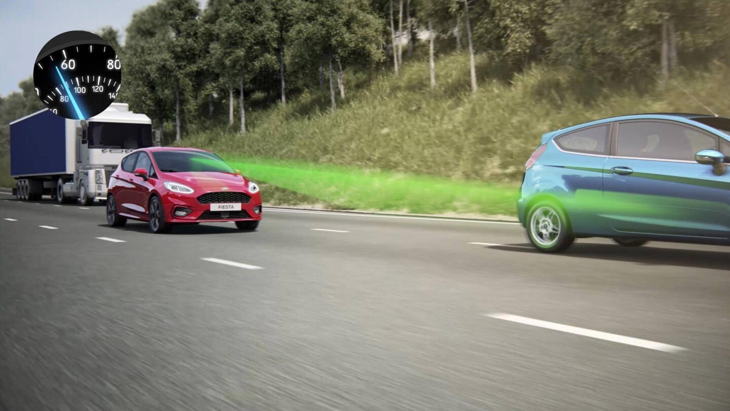 Ford Fiesta využívající adaptivní tempomat