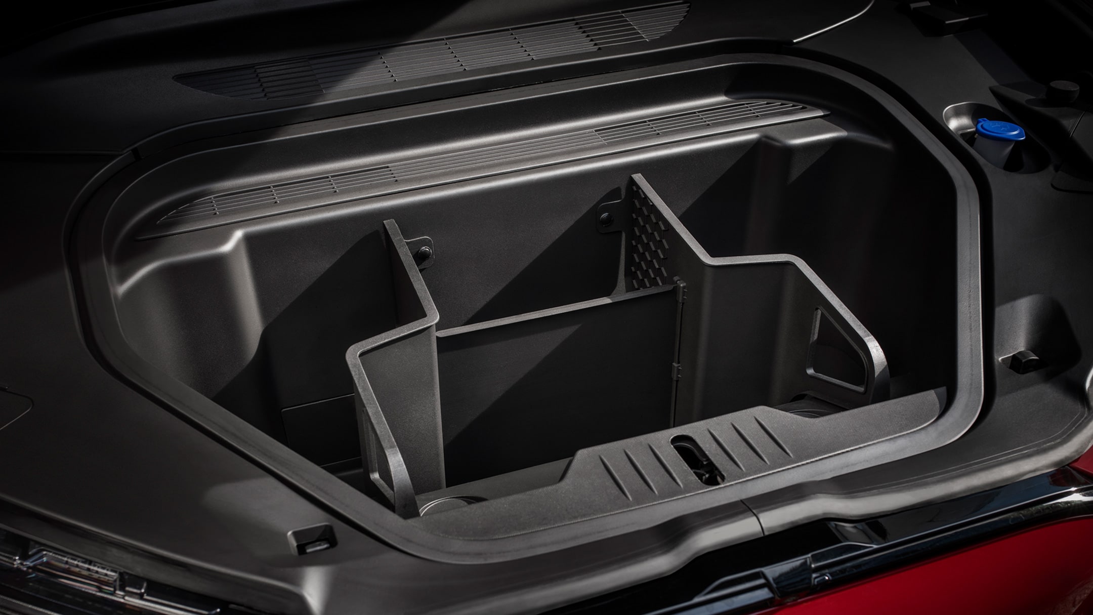 Nový Ford Mustang Mach-E přední zavazadlový prostor s objemem 88 litrů
