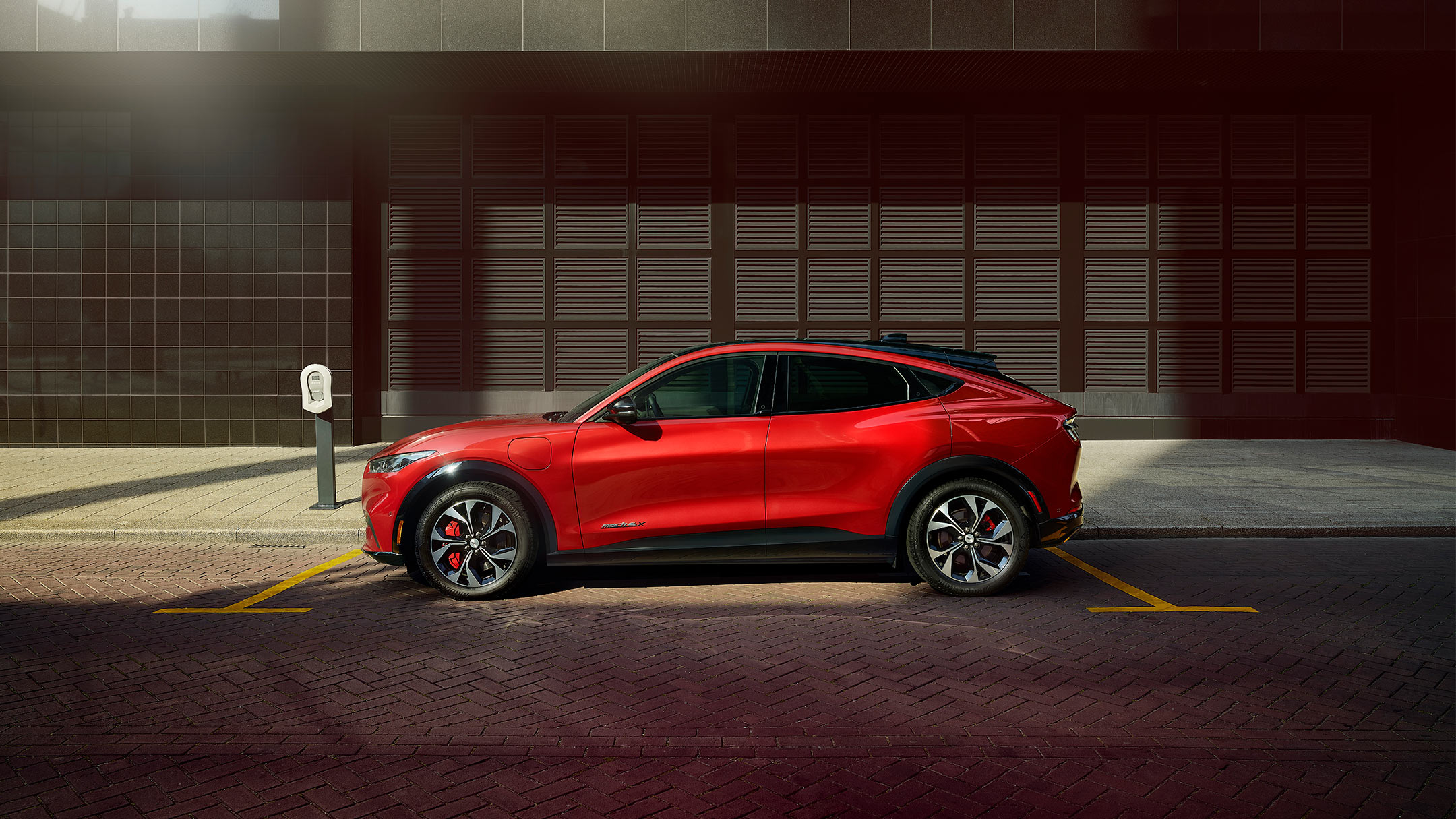 Zcela Novy Ford Mustang Mach E Plne Elektricke Suv Ford Cr Zcela Novy Ford Mustang Mach E Plne Elektricke Suv Ford Cr