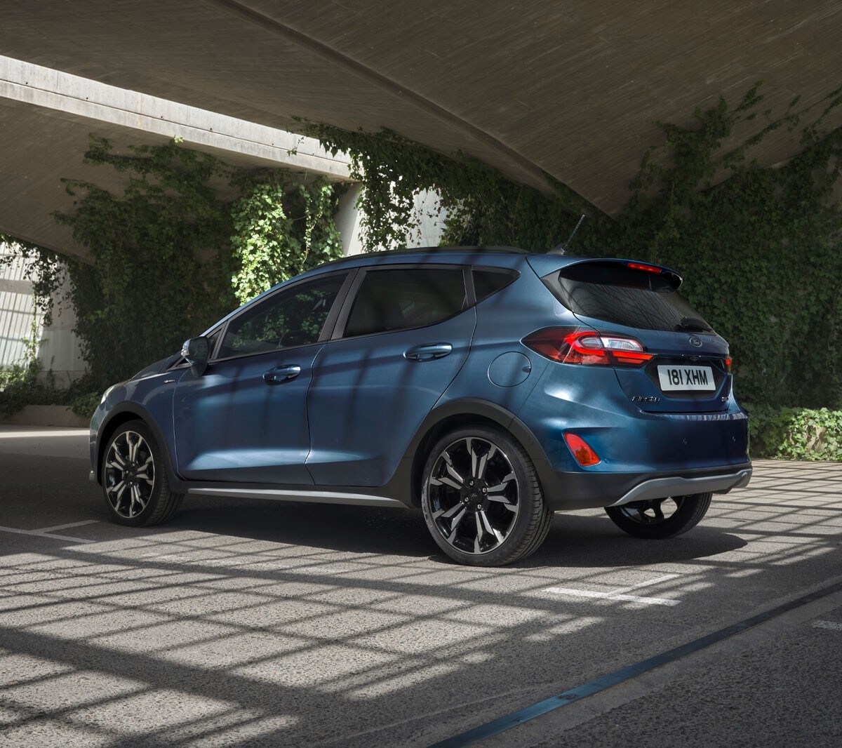 Ford Fiesta tříčtvrteční pohled zezadu