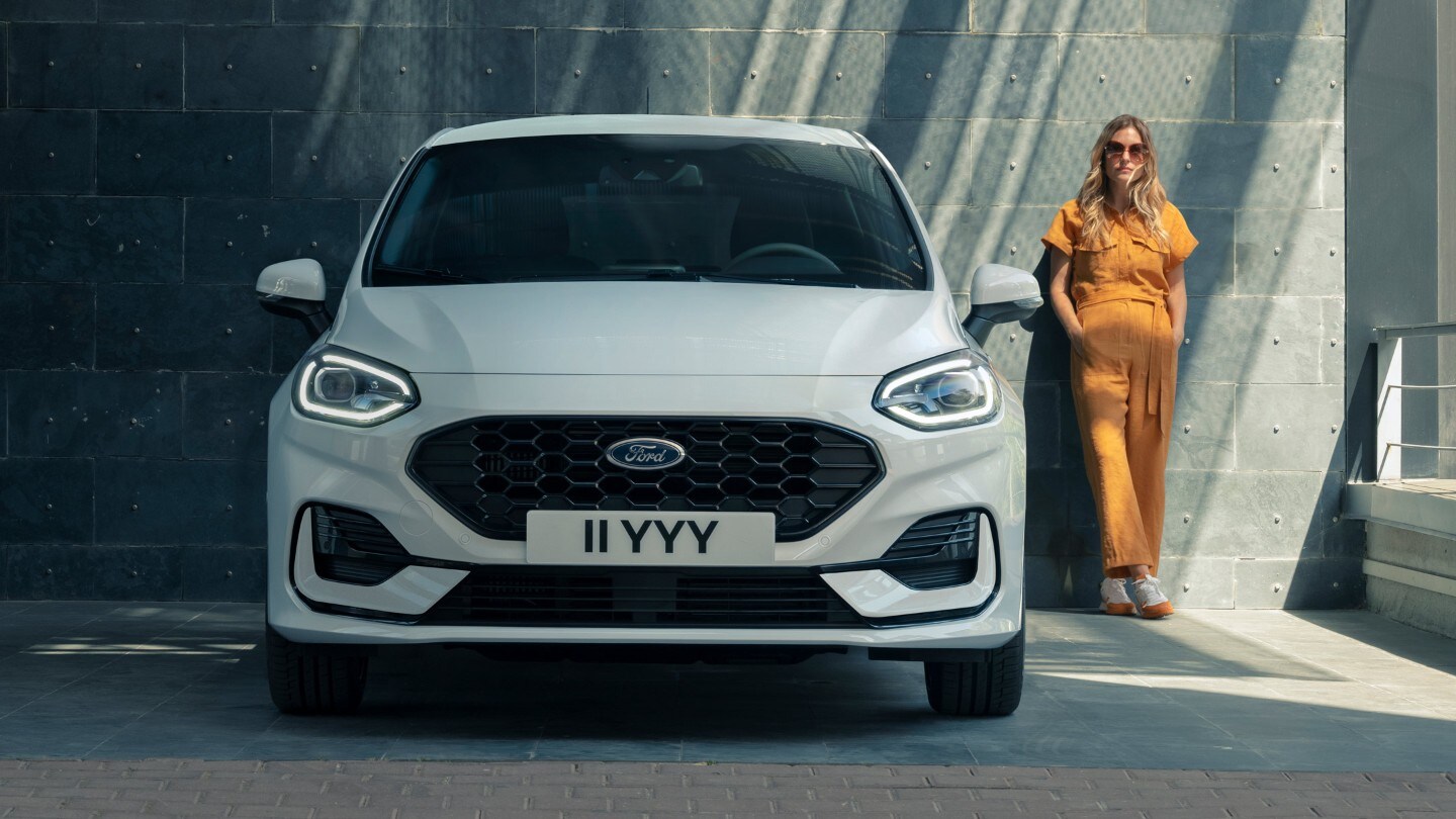 Přední mřížka vozu Ford Fiesta zblízka