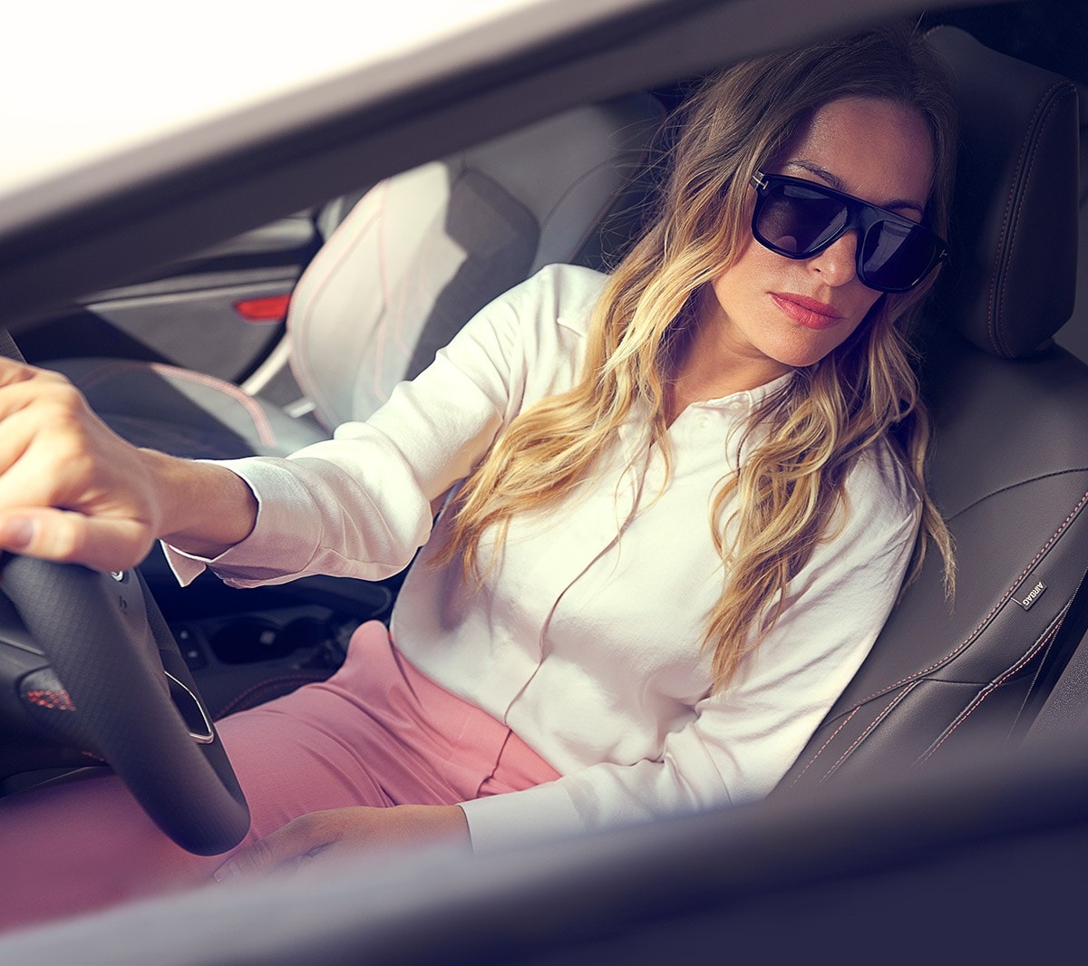 Ford Fiesta ukazuje design interiéru kolem řidiče