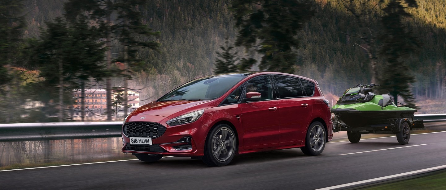 Ford SMAX Hybrid Ford ČR
