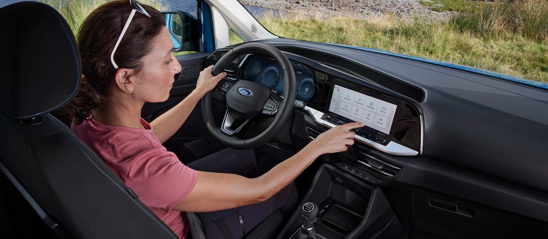 Ford Tourneo Connect ovládání dotykového displeje infotainmentu