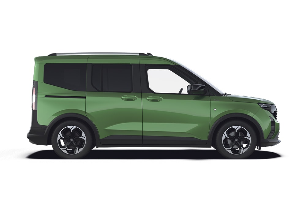 Zelený Ford Tourneo Courier, který je součástí řady vozů pro přepravu osob.