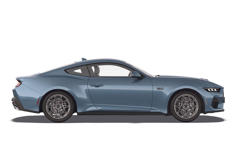 Ford Mustang v barvě modrá Vapour, součást řady sportovních vozů Ford.