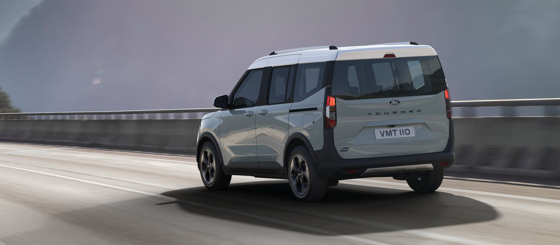 Ford E-Tourneo Courier Active na silnici
