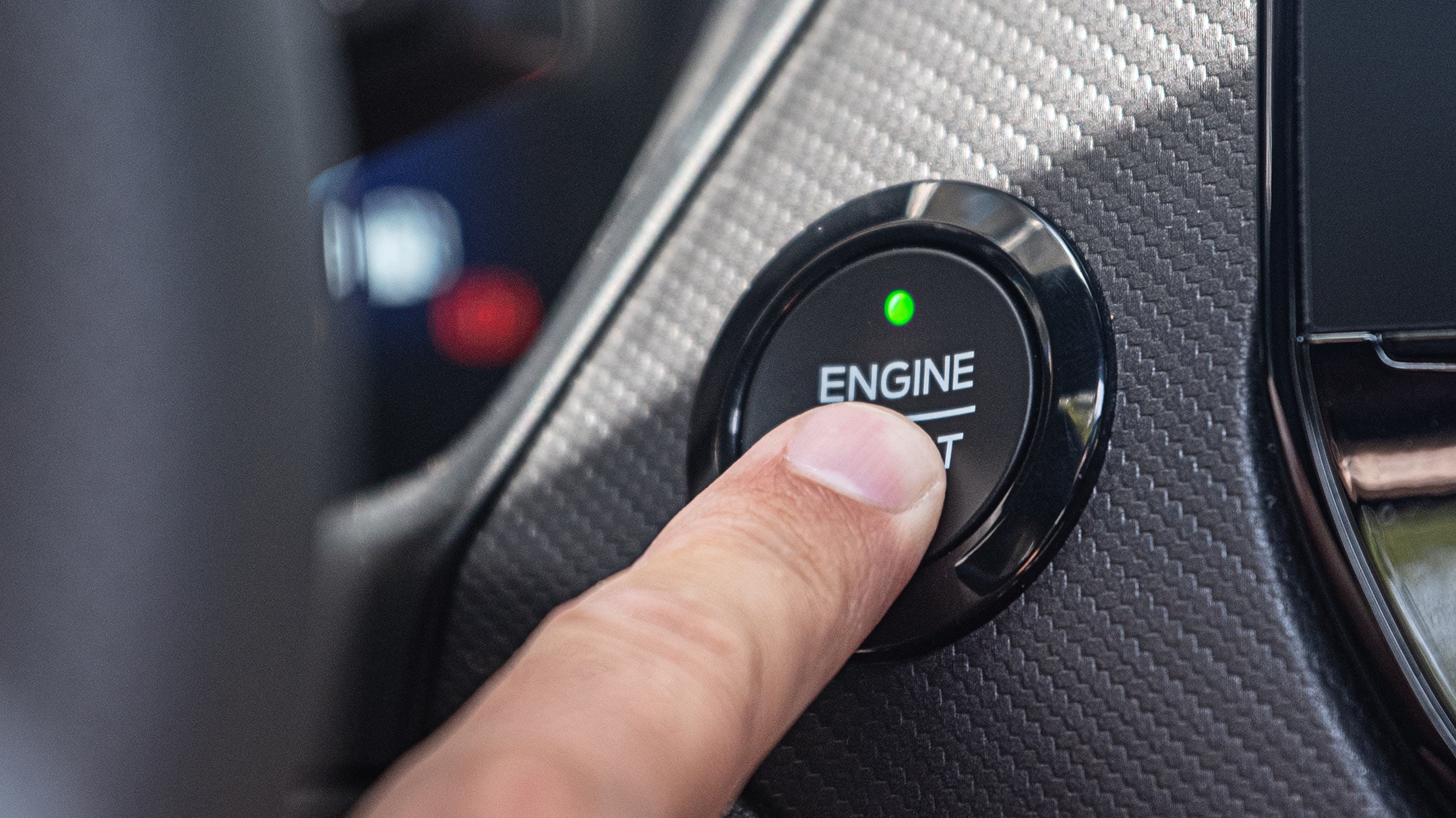 Ford Tourneo Connect showing power close latch