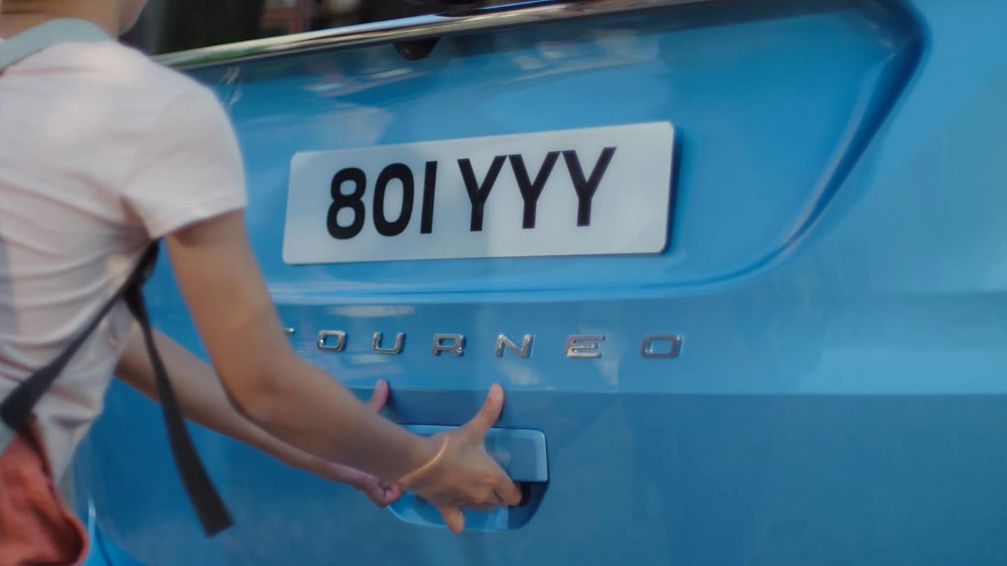 Ford Tourneo Connect: zadní výklopné dveře