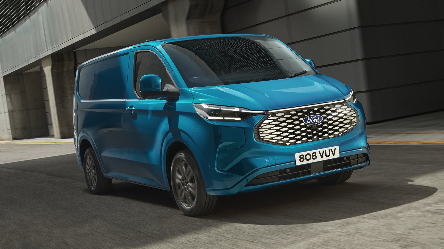 Ford E-Transit Custom zepředu