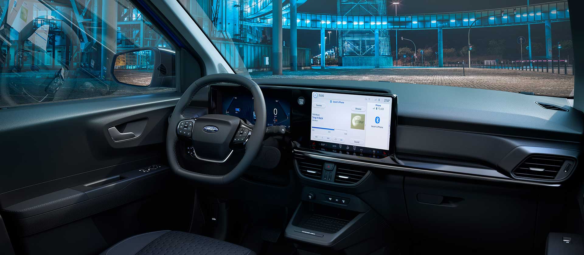 Ford E-Transit Courier pohled do interiéru