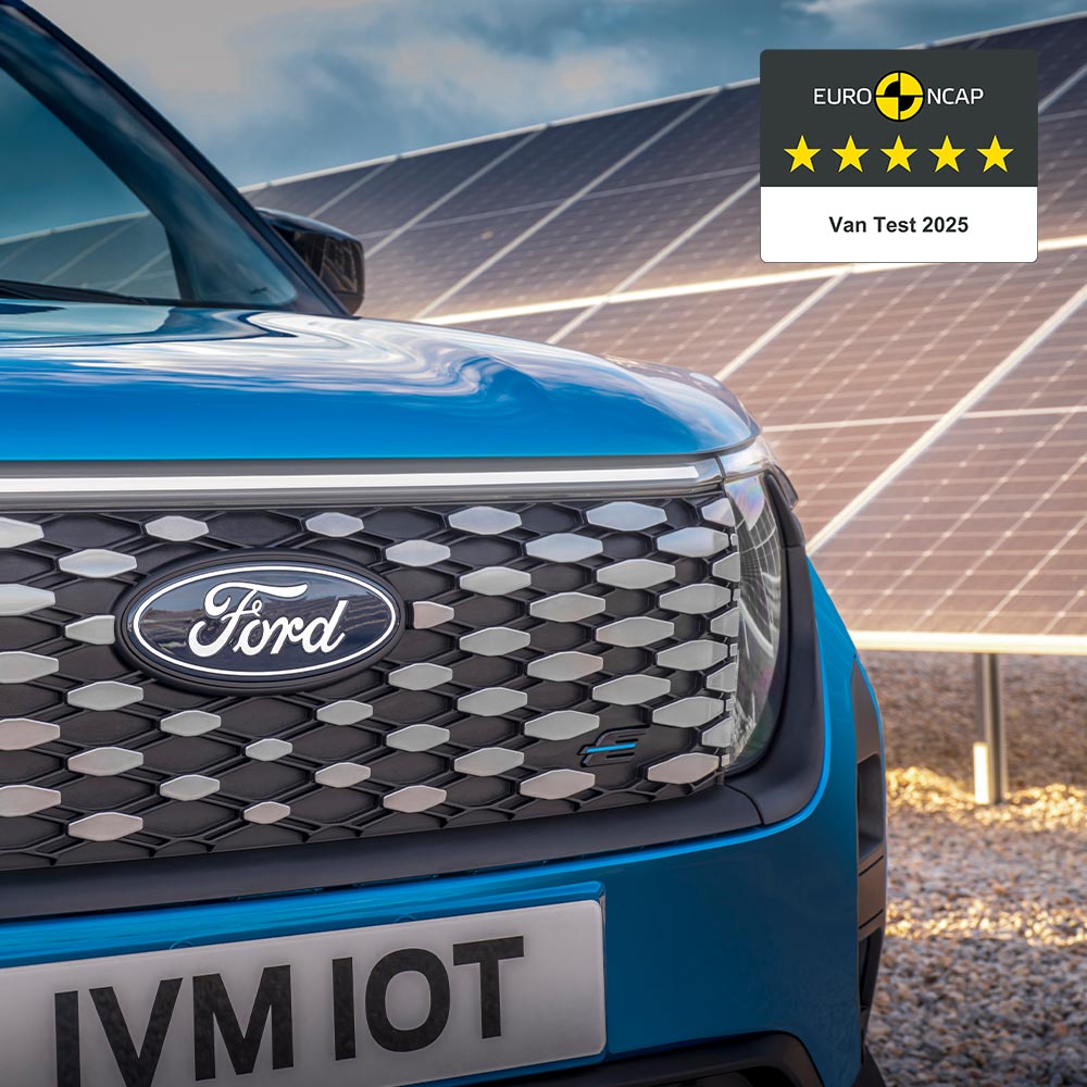 Ford E-Transit Courier pohled na přední masku